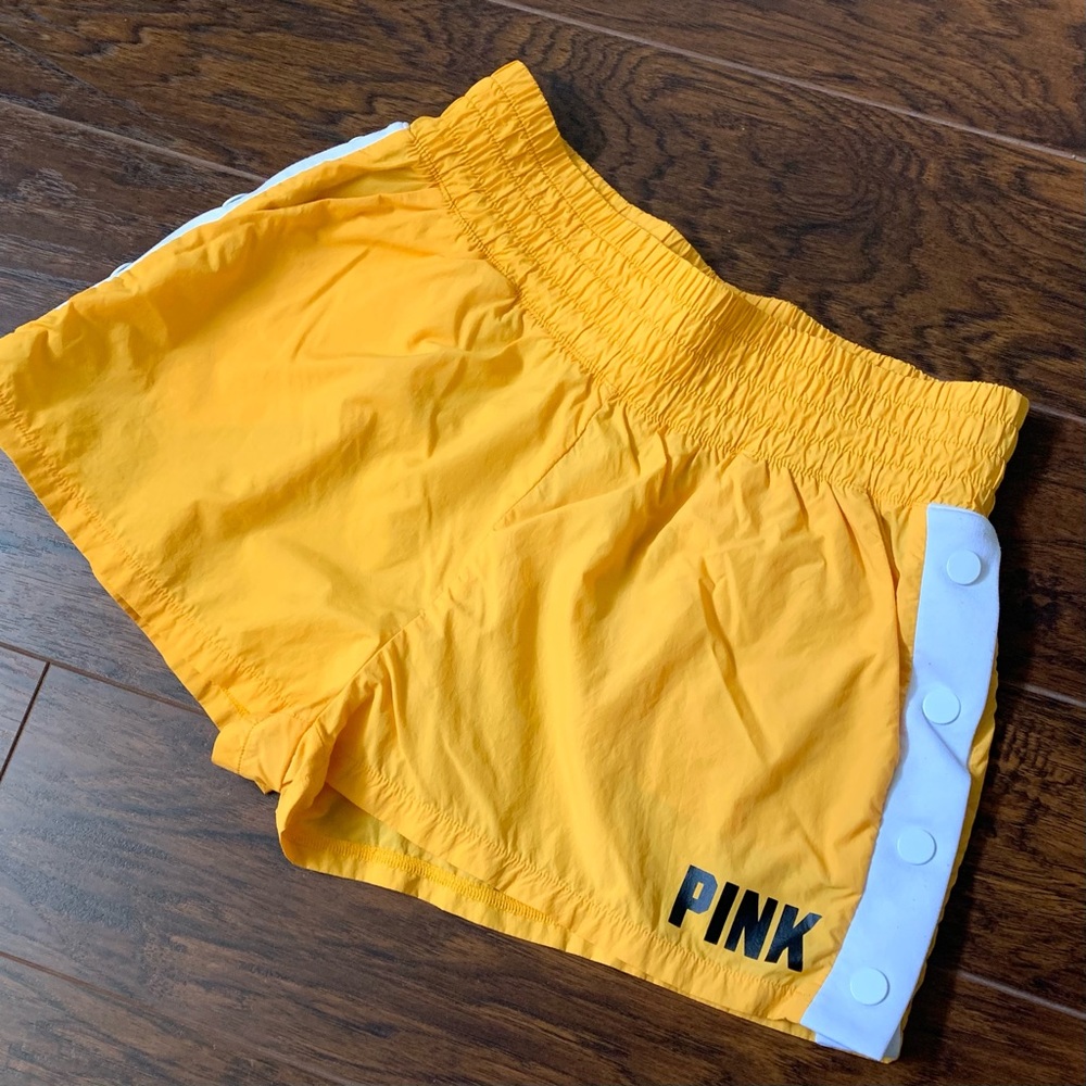 PINK Active Shorts